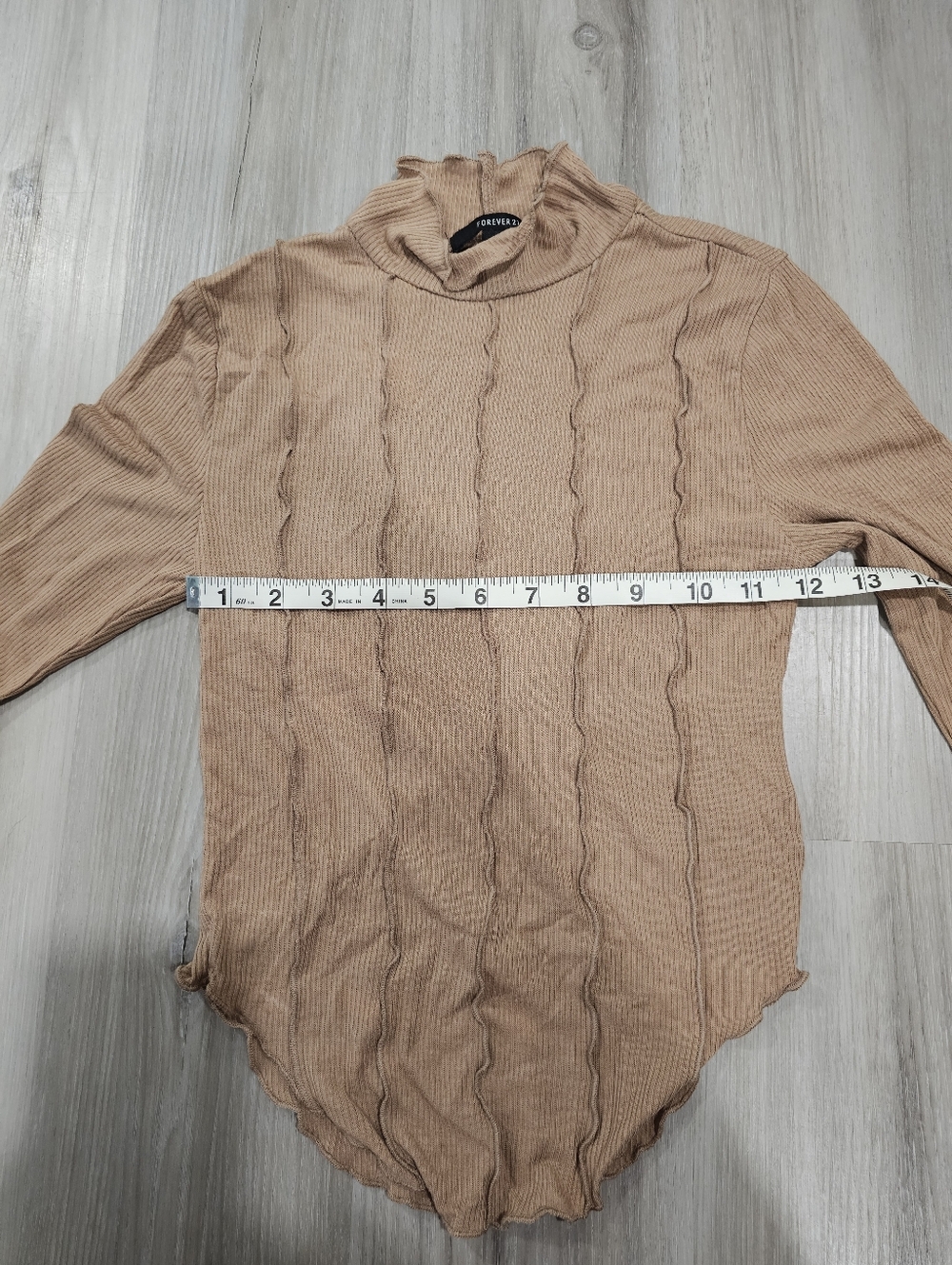 Forever 21 Ribbed Camel Colored Mock Neck Top - Picture 4 of 7
